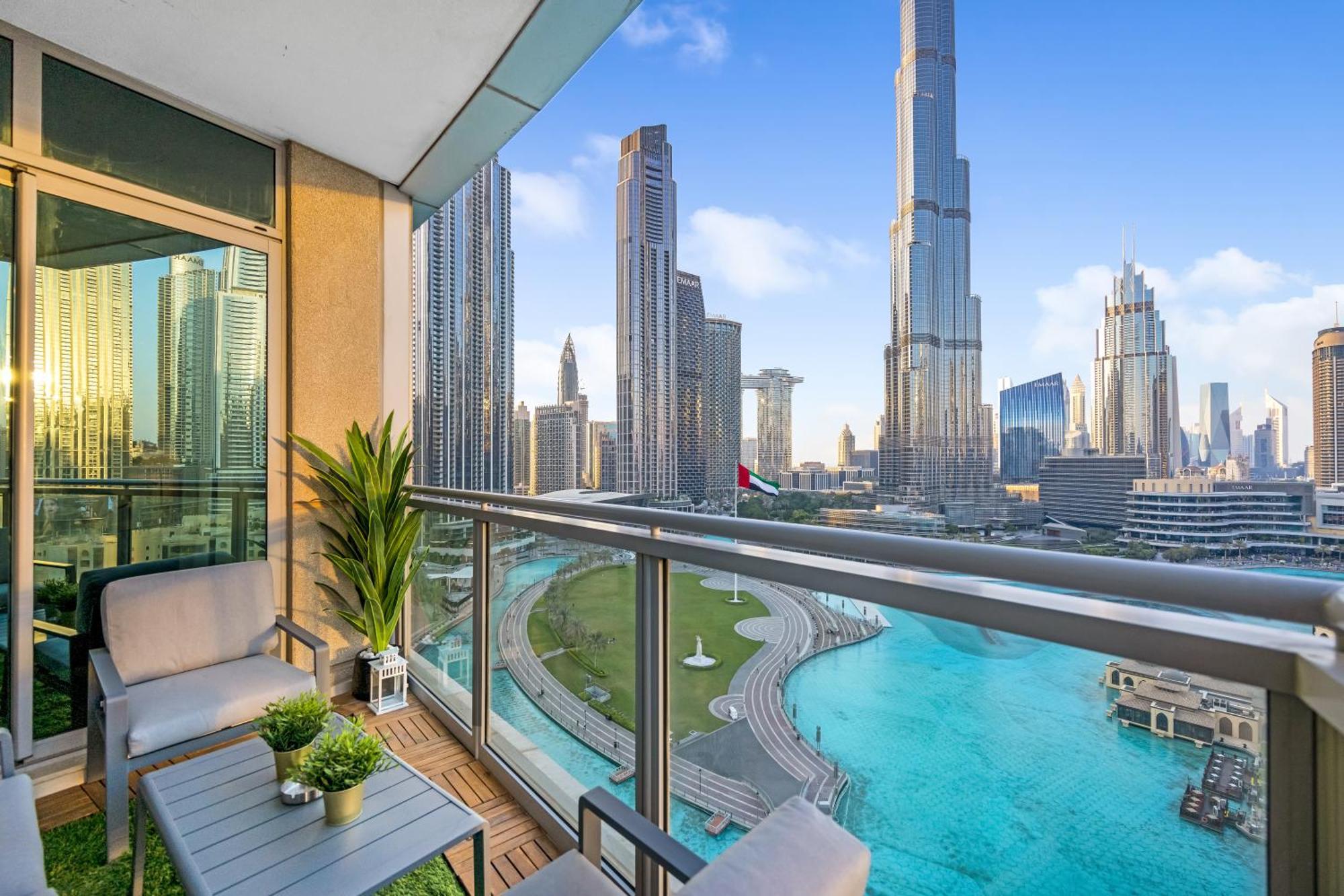 Apartment Durrani Homes - Lumina Grand 3br With Burj Khalifa And Fountain Views